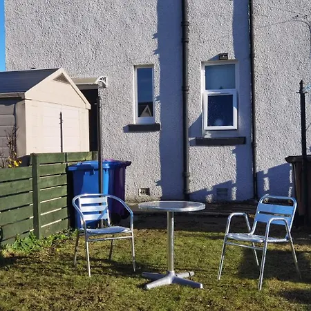 Parkside 2 Bedrooms Appartment With Encolsed Garden Largs Exterior photo