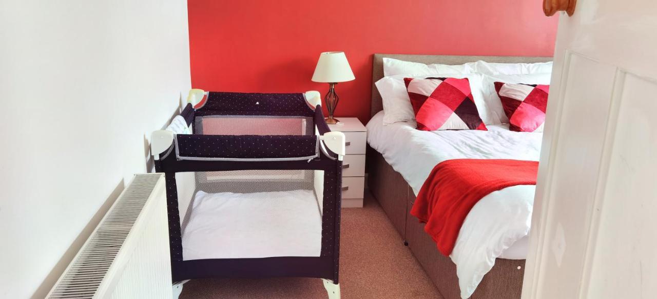 Apartment Parkside 2 Bedrooms With Encolsed Garden Largs