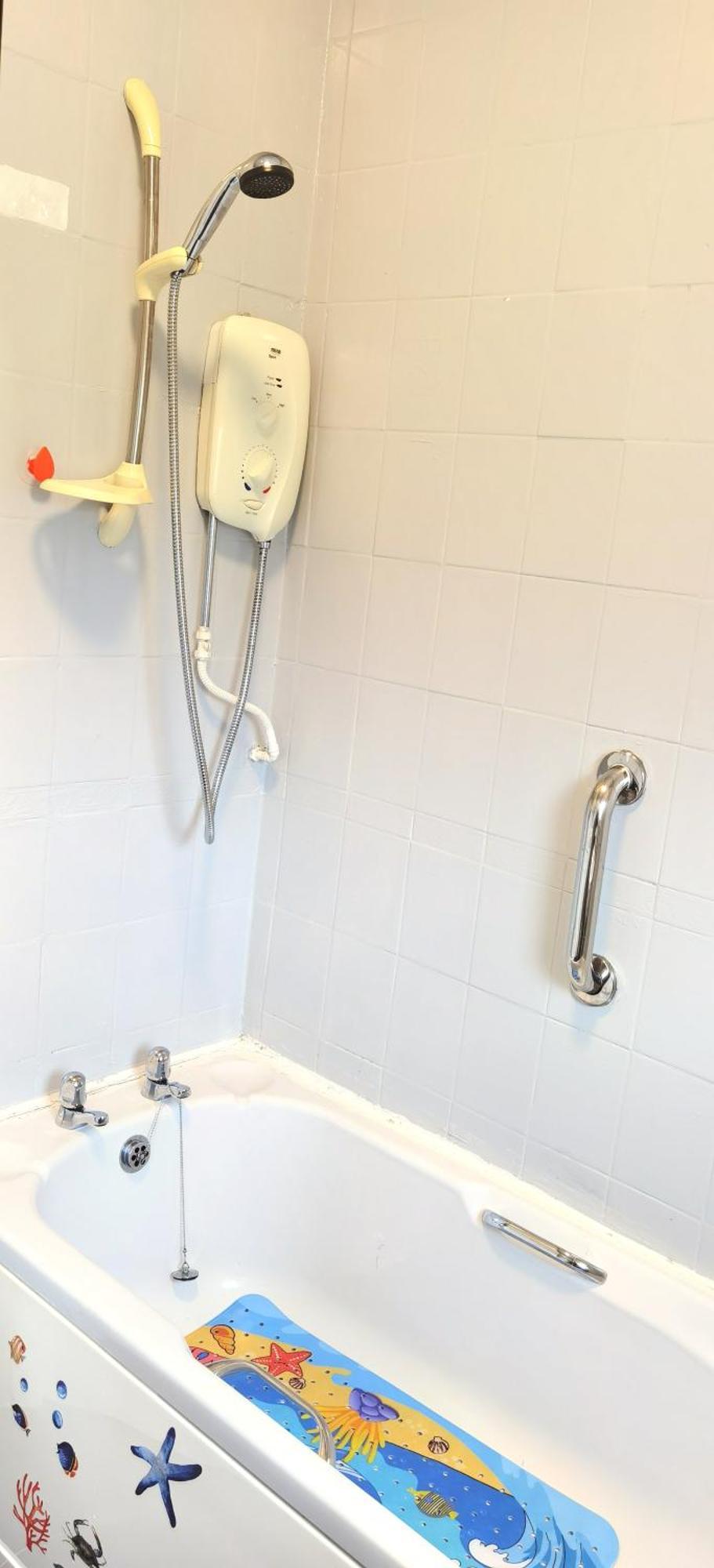 Parkside 2 Bedrooms With Encolsed Garden Largs
